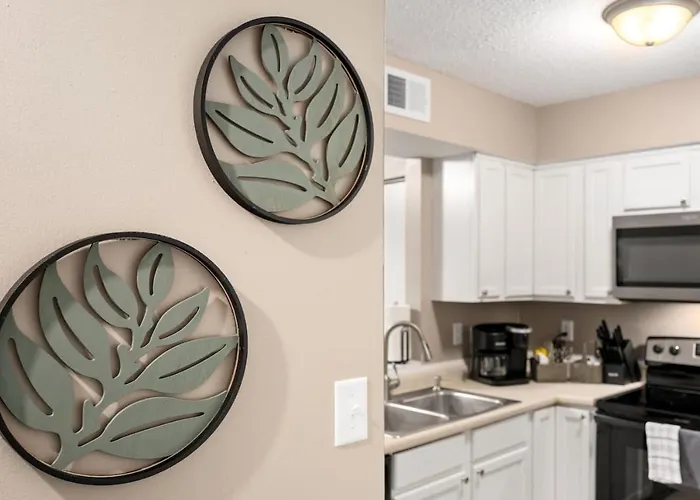 Whispering Willow Retreat 2bd 2ba Nature Oasis Holiday home Peoria