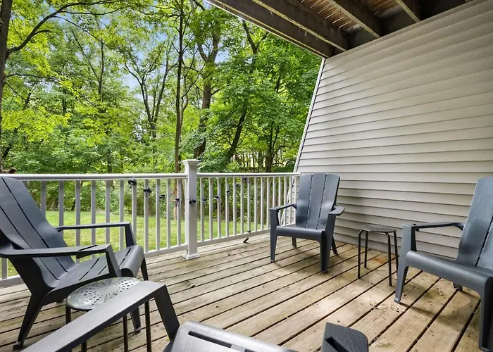 Holiday home Whispering Willow Retreat 2bd 2ba Nature Oasis *